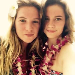 Meet your Posher, Caitlin